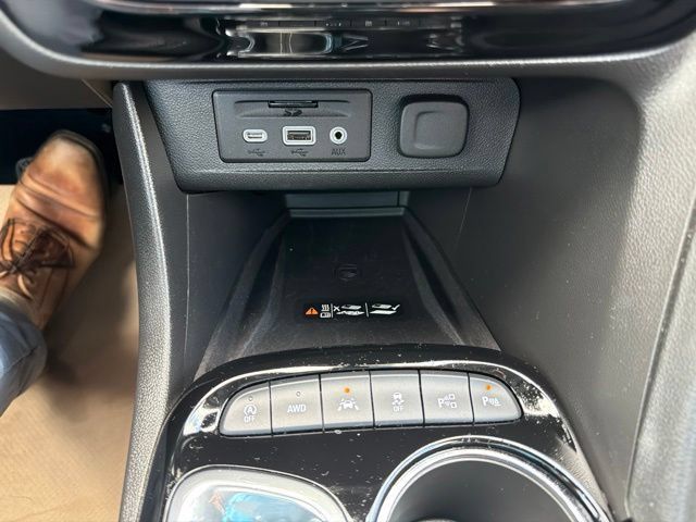 Certified 2023 Buick Encore GX Essence w/ Advanced Technology Package AWD/4WD image 25
