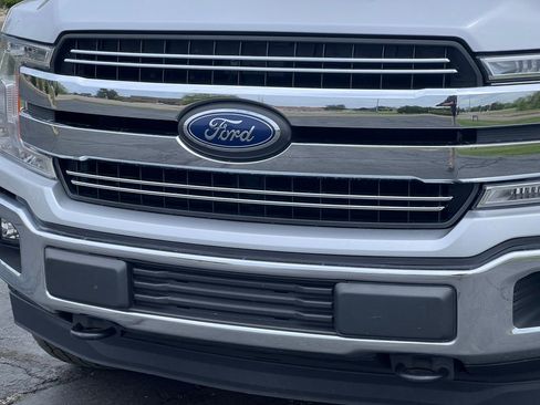 Used 2018 Ford F150 Lariat w/ FX4 Off-Road Package AWD/4WD image 38