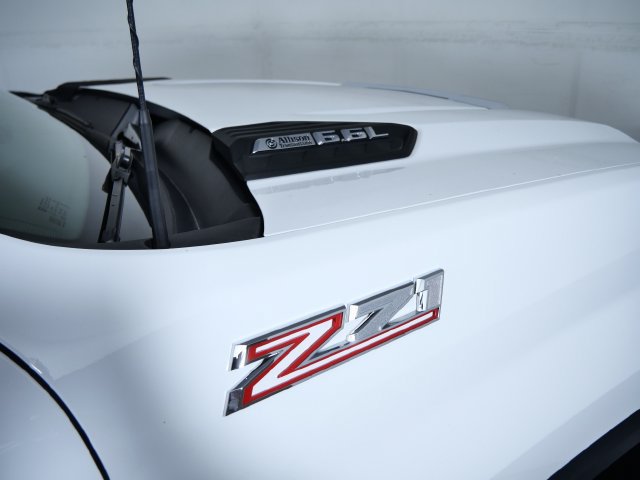 Used 2025 Chevrolet Silverado 3500 LT w/ Safety Package AWD/4WD image 7