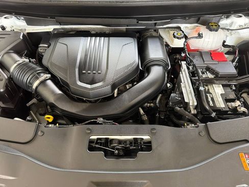 Used 2025 GMC Acadia Elevation FWD image 39