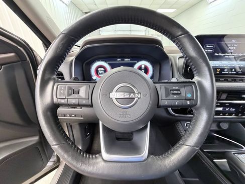 Used 2023 Nissan Rogue Platinum w/ Platinum Premium Package FWD image 46
