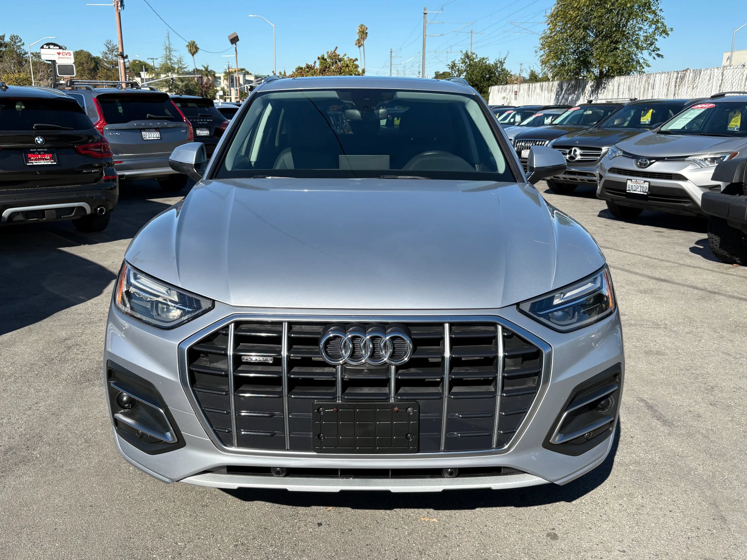 Used 2021 Audi Q5 2.0T Premium Plus w/ Premium Plus Package AWD/4WD image 2