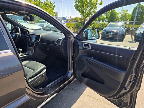 Used 2014 Jeep Grand Cherokee Limited RWD image 12