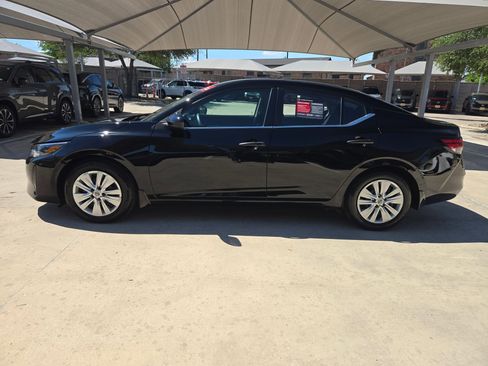 Certified 2025 Nissan Sentra S image 6