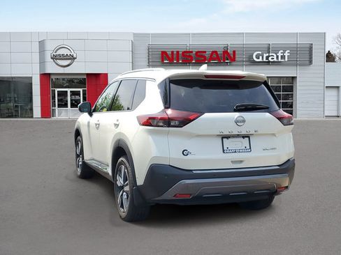 Certified 2023 Nissan Rogue SL w/ SL Premium Package AWD/4WD image 4