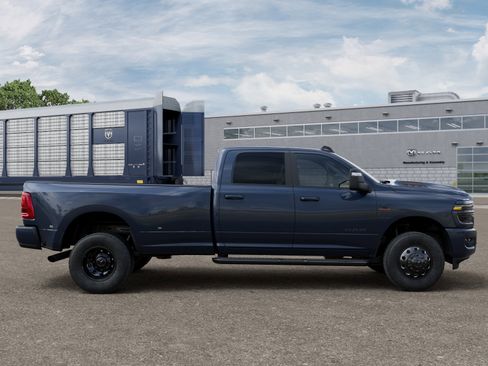 New 2026 RAM 3500 Laramie w/ Night Edition AWD/4WD image 12