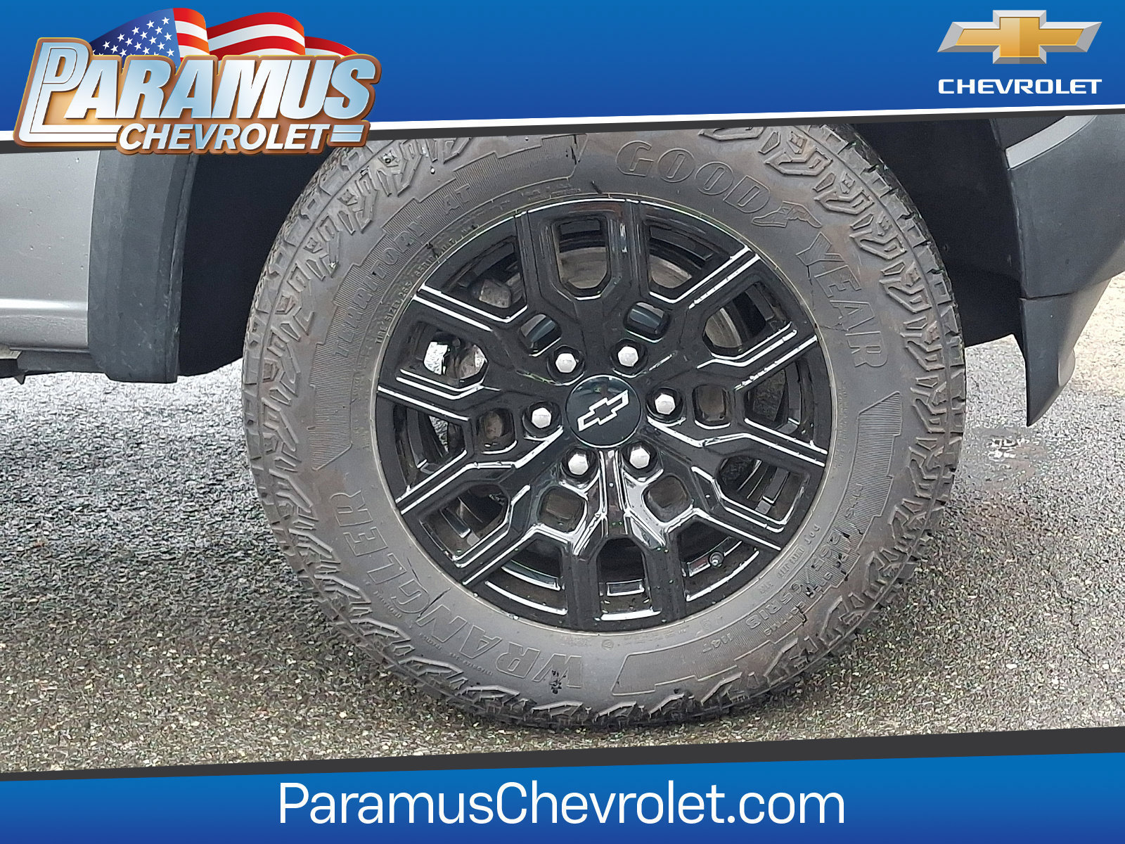 Used 2024 Chevrolet Colorado Trail Boss w/ Advanced Trailering Package AWD/4WD image 8