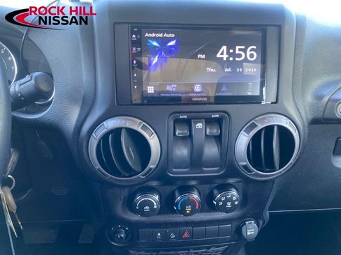 Used 2017 Jeep Wrangler Sport w/ Quick Order Package 24S AWD/4WD image 23