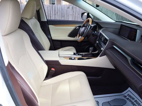 Used 2019 Lexus RX 450hL Luxury image 30