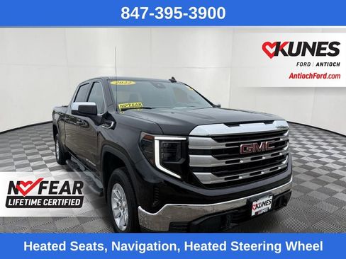 Used 2022 GMC Sierra 1500 SLE image 1