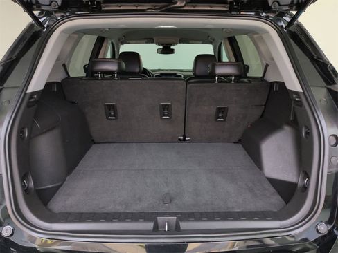 Used 2020 GMC Terrain SLT image 31