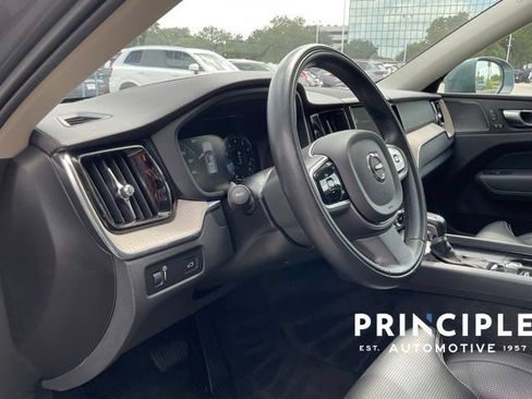 Used 2021 Volvo XC60 T5 Inscription w/ Advanced Package AWD/4WD image 13