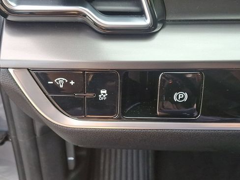 Used 2024 Kia Sportage EX AWD/4WD image 27