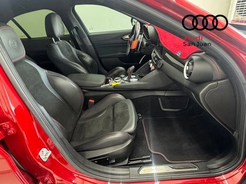 Used 2020 Alfa Romeo Giulia Quadrifoglio RWD image 25