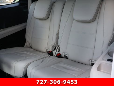 Used 2025 Mercedes-Benz GLS 580 GLS 580 image 18