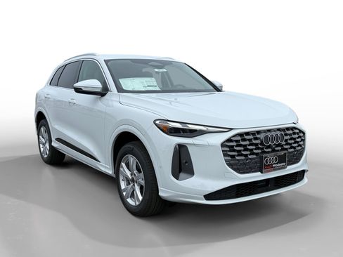 New 2025 Audi Q5 Premium image 7