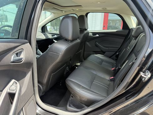 Used 2013 Ford Focus SE FWD image 17