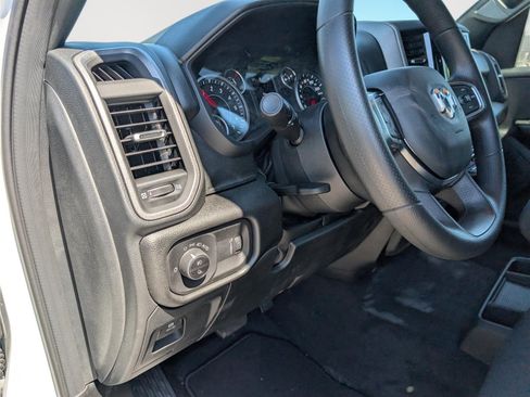New 2026 RAM 1500 Express AWD/4WD image 17
