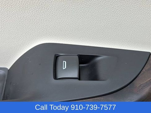Used 2023 GMC Acadia Denali w/ Denali Ultimate Package FWD image 32