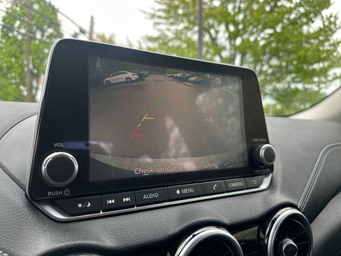 Used 2020 Nissan Sentra SV FWD image 10