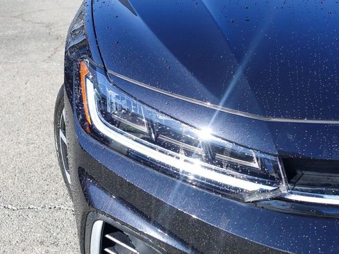 New 2025 Volkswagen Jetta SEL image 5