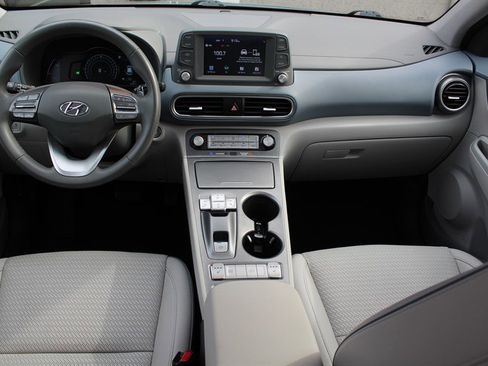 Used 2021 Hyundai Kona Limited FWD image 23