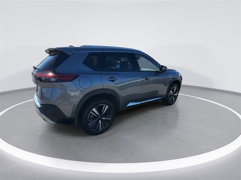 Used 2023 Nissan Rogue Platinum w/ Platinum Premium Package image 8