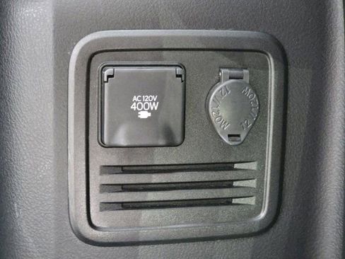 Used 2018 Toyota 4Runner Limited image 30