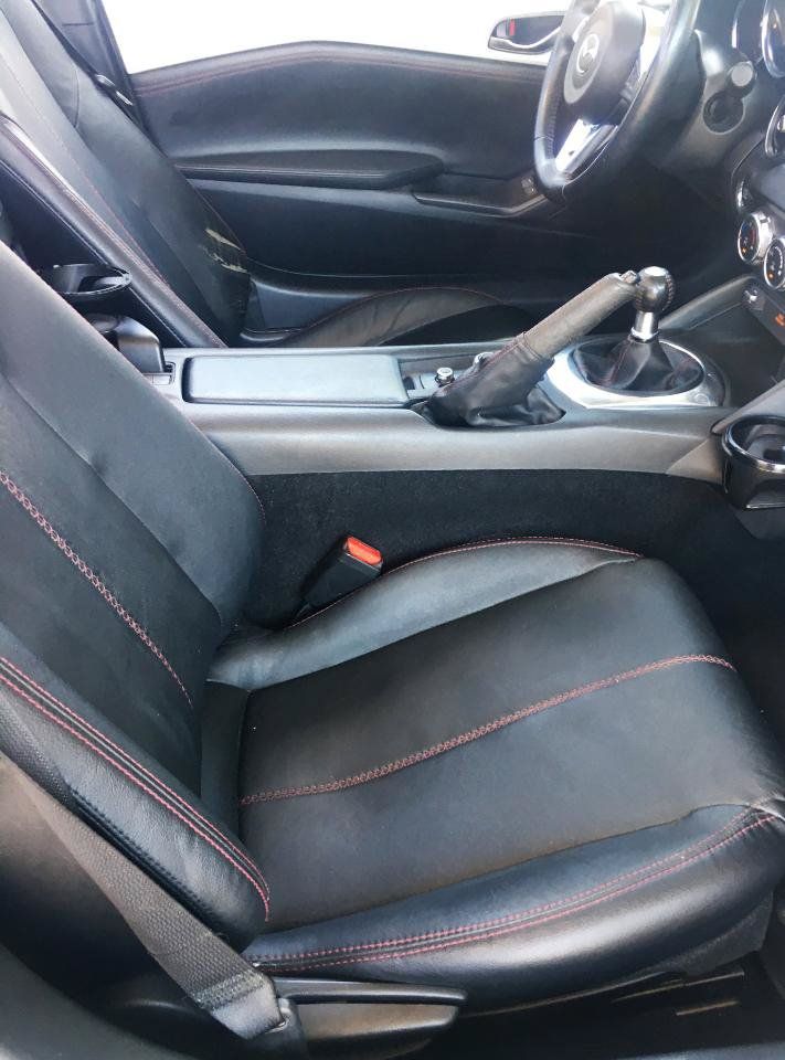 Used 2017 MAZDA MX-5 Miata RF Grand Touring RWD image 17