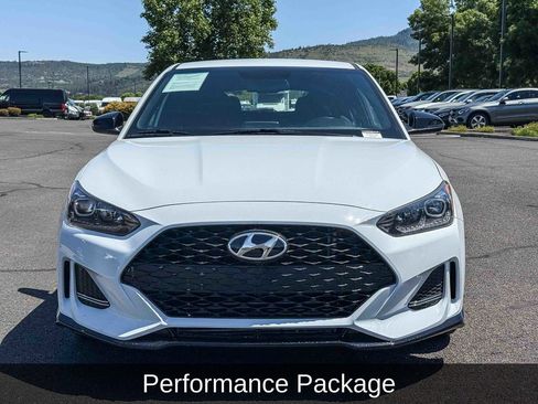 Used 2020 Hyundai Veloster N w/ Performance Package FWD image 4