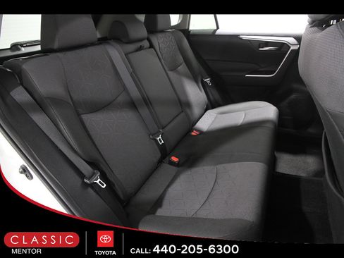 Certified 2024 Toyota RAV4 XLE AWD/4WD image 17