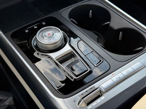 New 2026 Kia Carnival SX w/ SX Dark Edition Package image 16