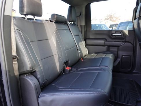 Used 2025 Chevrolet Silverado 2500 Custom w/ Custom Value Package image 26