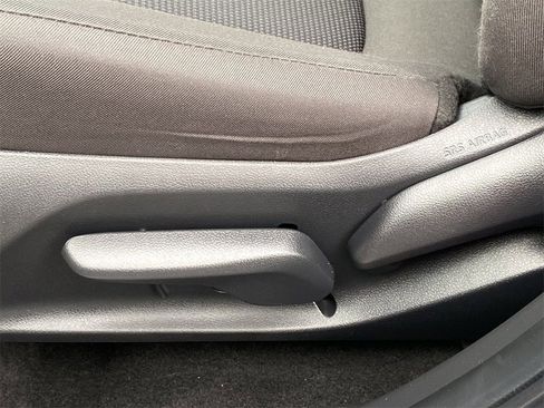 Certified 2025 Toyota RAV4 LE image 22