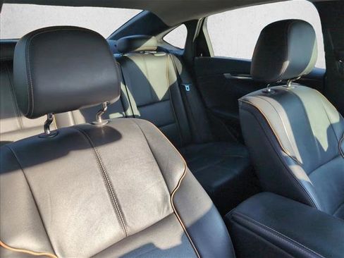 Used 2017 Chevrolet Impala Premier w/ Enhanced Convenience Package image 25