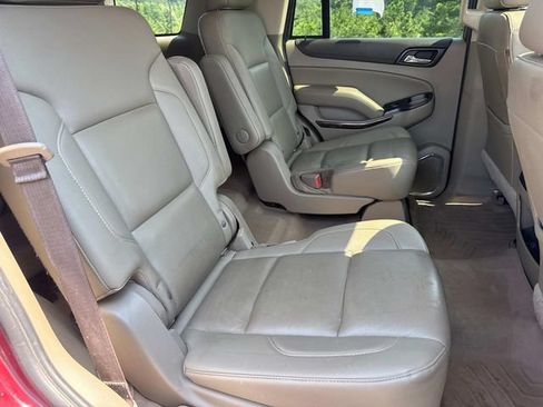 Used 2019 GMC Yukon SLT w/ Open Road Package AWD/4WD image 27