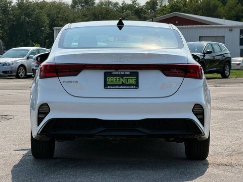 Used 2024 Kia Forte LXS FWD image 4