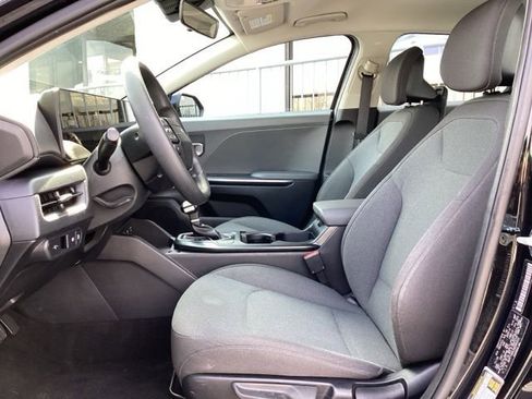 Used 2025 Kia K4 LXS image 20