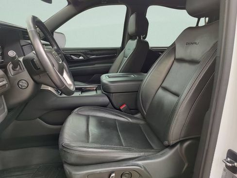 Used 2022 GMC Yukon XL Denali RWD image 24