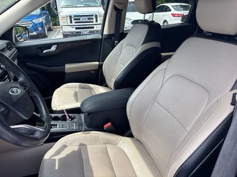 Used 2020 Ford Escape Titanium AWD/4WD image 6
