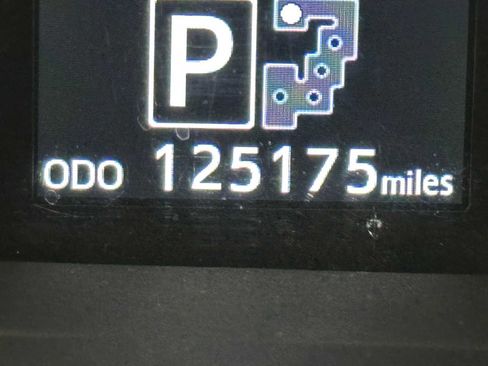 Used 2013 Toyota Land Cruiser AWD/4WD image 37