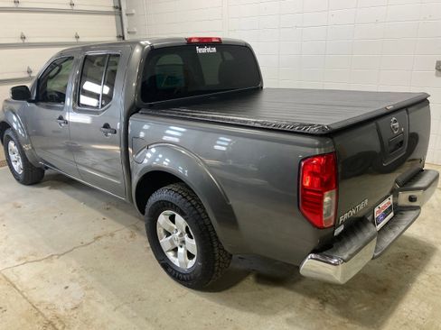 Used 2009 Nissan Frontier SE w/ SE Value Truck Pkg RWD image 15