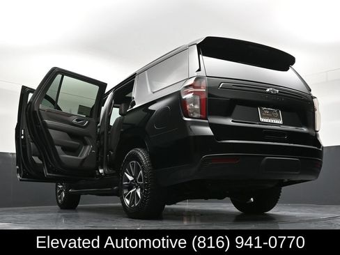Used 2023 Chevrolet Tahoe Z71 w/ Luxury Package AWD/4WD image 41