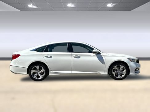 Certified 2020 Honda Accord EX image 7