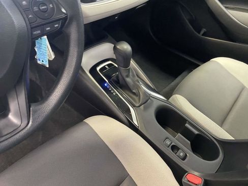 Used 2024 Toyota Corolla LE image 20