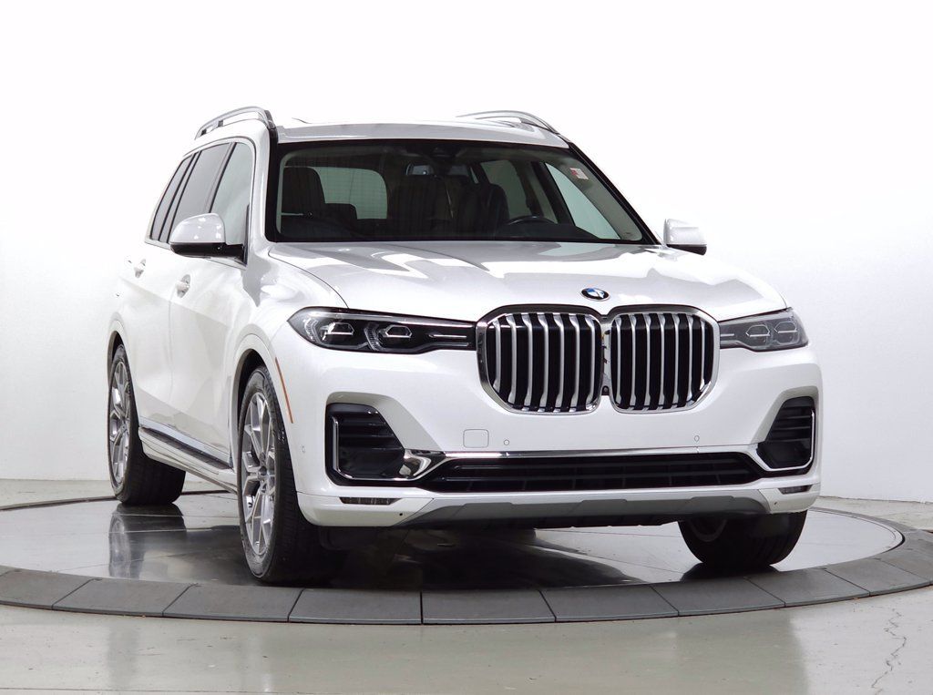 Used 2022 BMW X7 xDrive40i w/ Premium Package AWD/4WD image 1