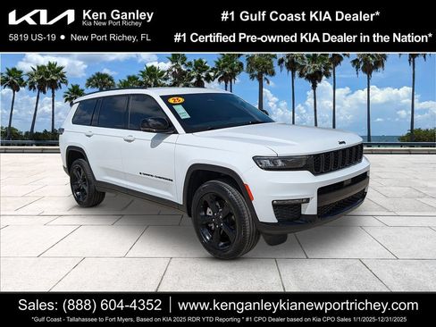 Used 2025 Jeep Grand Cherokee L Limited w/ Black Appearance Package RWD image 1