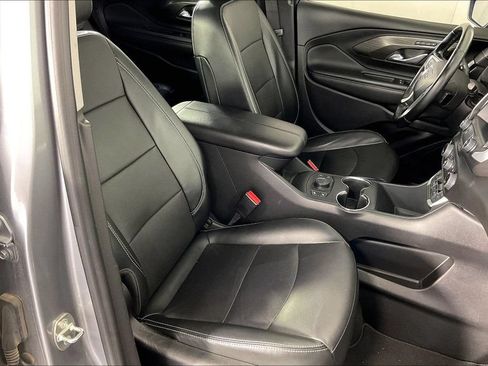 Used 2023 GMC Terrain SLT AWD/4WD image 9