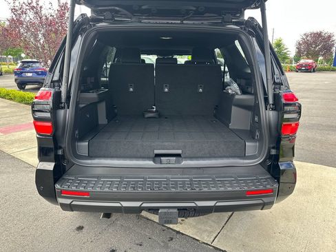Certified 2026 Toyota 4Runner TRD Off-Road Premium AWD/4WD image 26