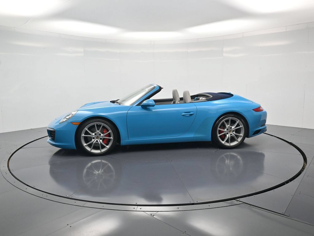 Certified 2019 Porsche 911 Carrera S RWD image 2